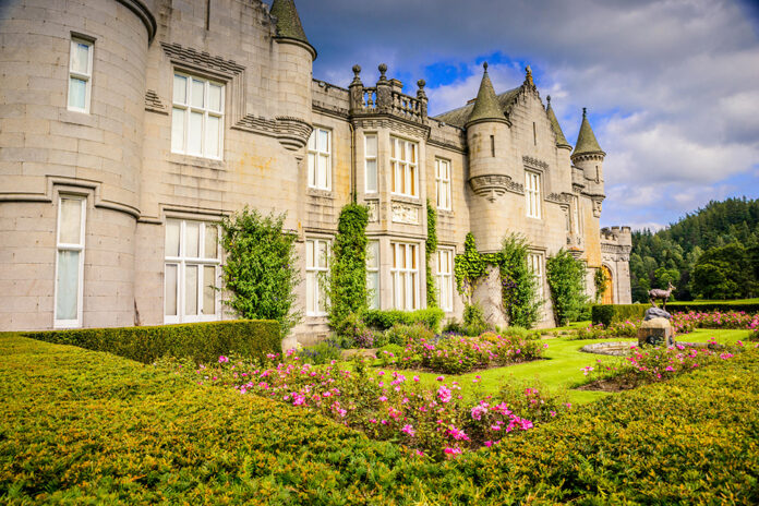 The Queen's favourite places: Royal retreats - Britain Magazine | The ...
