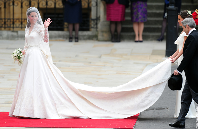 Kate Middleton Dress Royal Wedding - Britain Magazine | The official ...